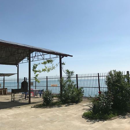Davel Hotel Gagra Bagian luar foto