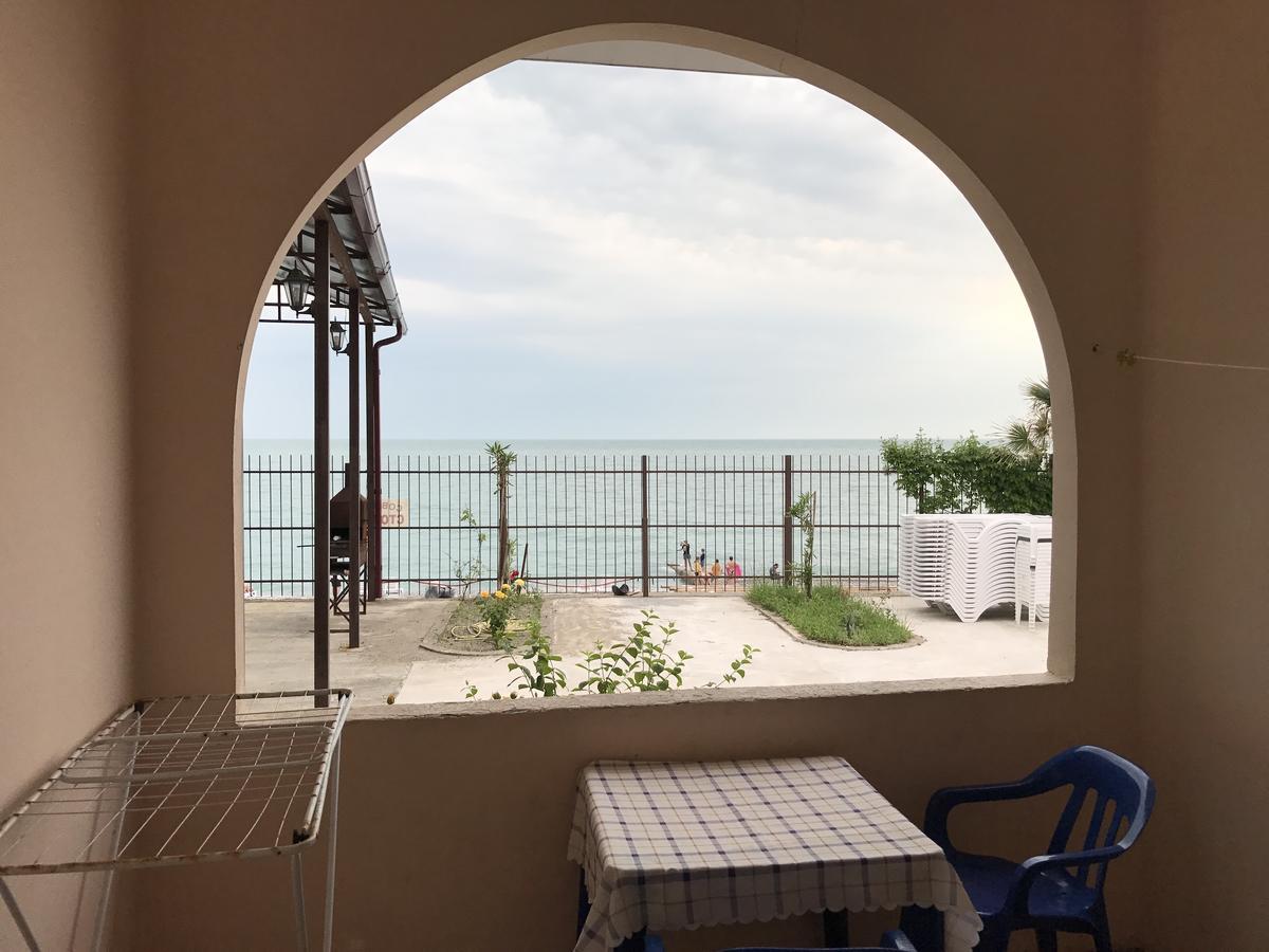 Davel Hotel Gagra Bagian luar foto