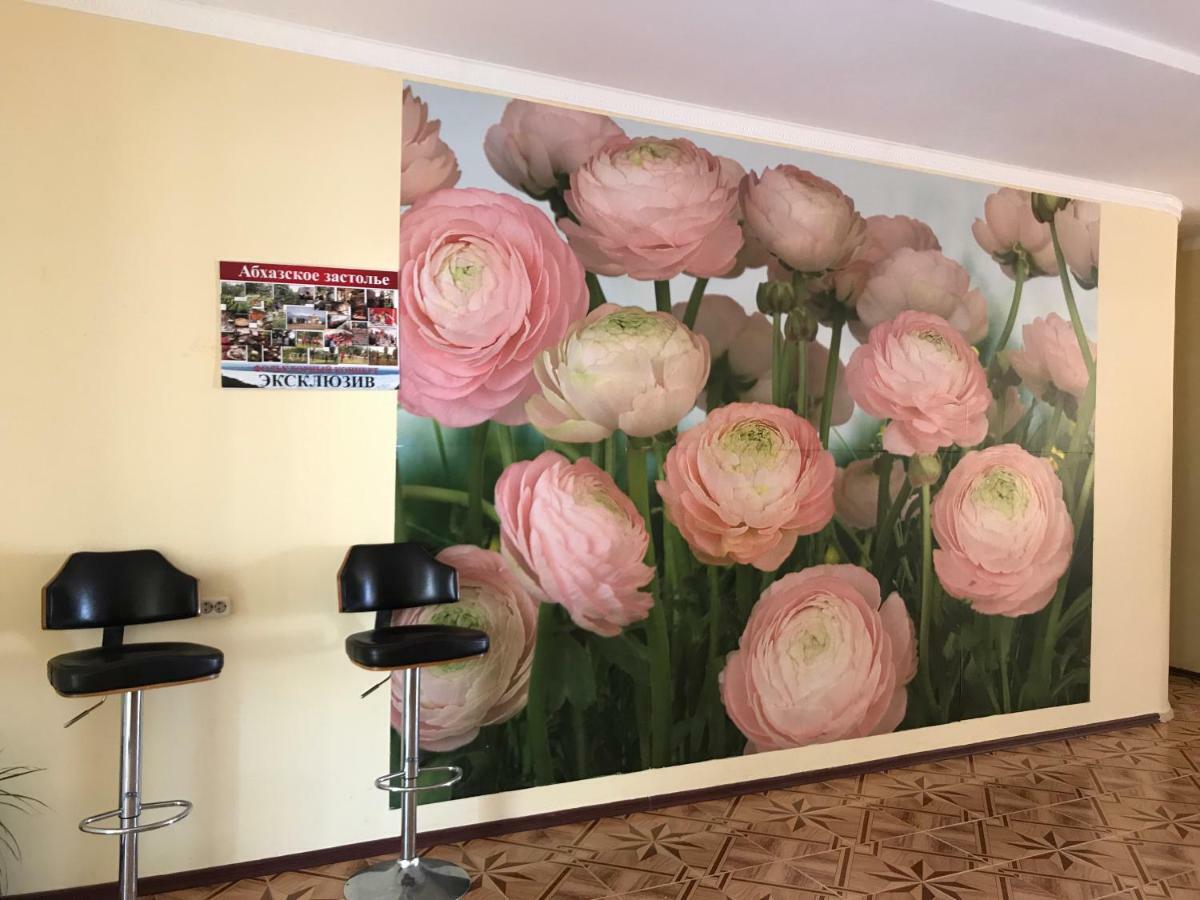 Davel Hotel Gagra Bagian luar foto